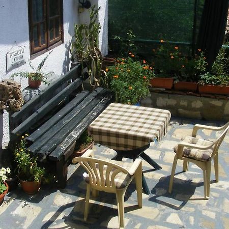 Authentic Guest Stay In The Heart Of Veliko Tarnovo Студио С Изглед Към Царевец Eksteriør bilde