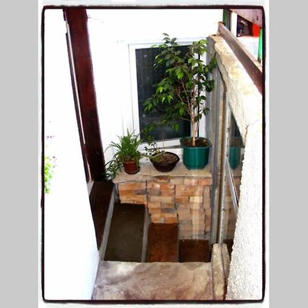 Authentic Guest Stay In The Heart Of Veliko Tarnovo Студио С Изглед Към Царевец Eksteriør bilde