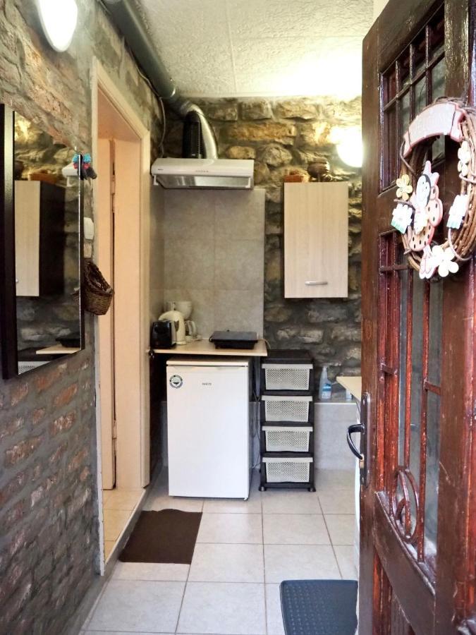 Authentic Guest Stay In The Heart Of Veliko Tarnovo Студио С Изглед Към Царевец Eksteriør bilde